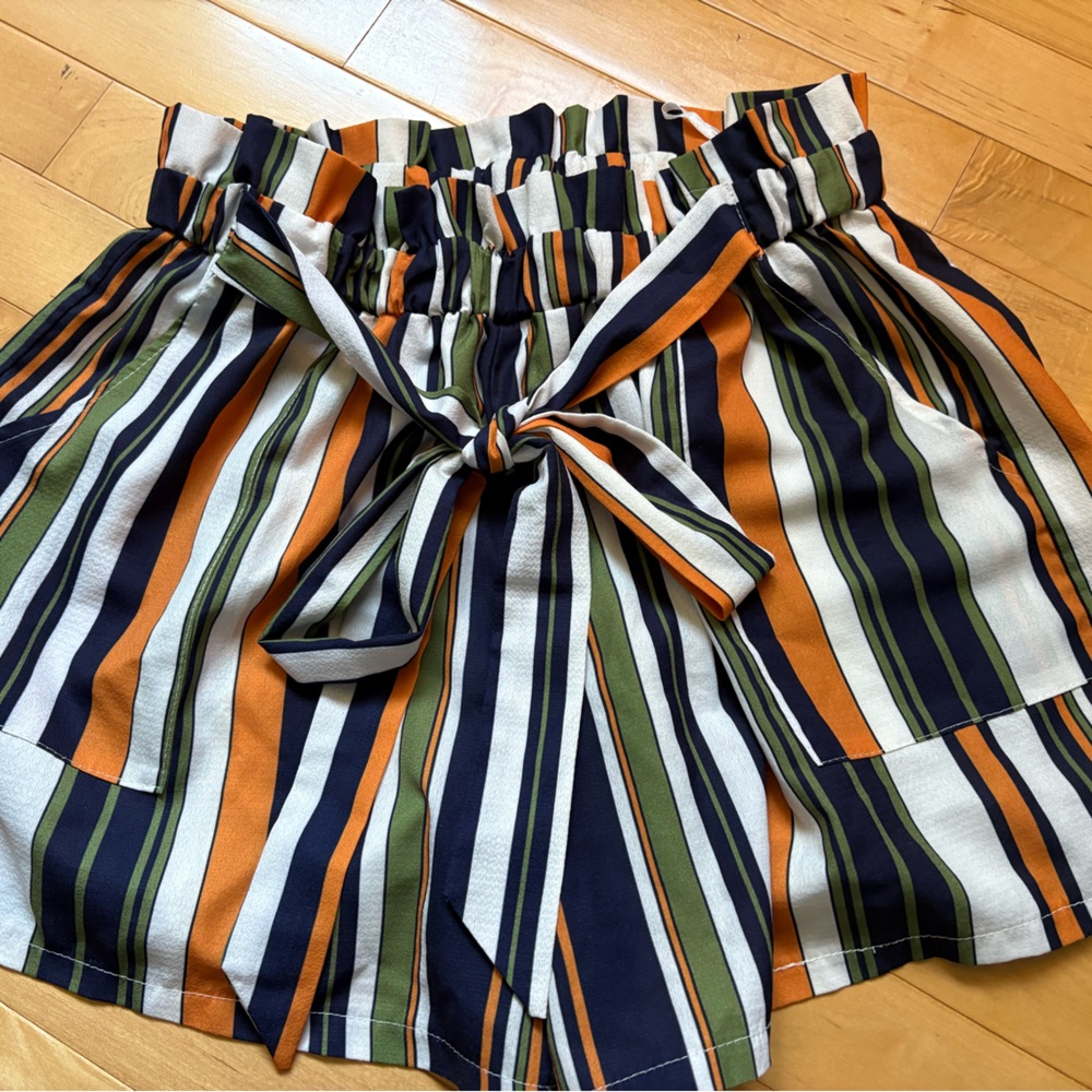 SHEIN Vibrant Striped High Waist Shorts